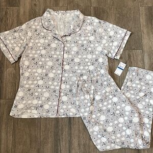 NWT Ellen DeGeneres White and Black Puppy Love 🐶❤️Patterned Pajama Set